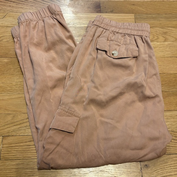 Dress Forum Pants - Dress Forum women’s Light Brown Cargo Pants